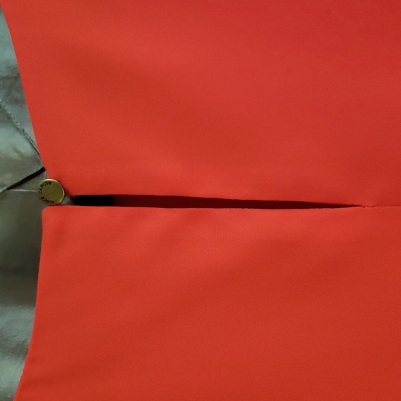 EUC- Vince Camuto Pleated Back Poly Chiffon Sleeveless Tunic - Picture 6 of 7